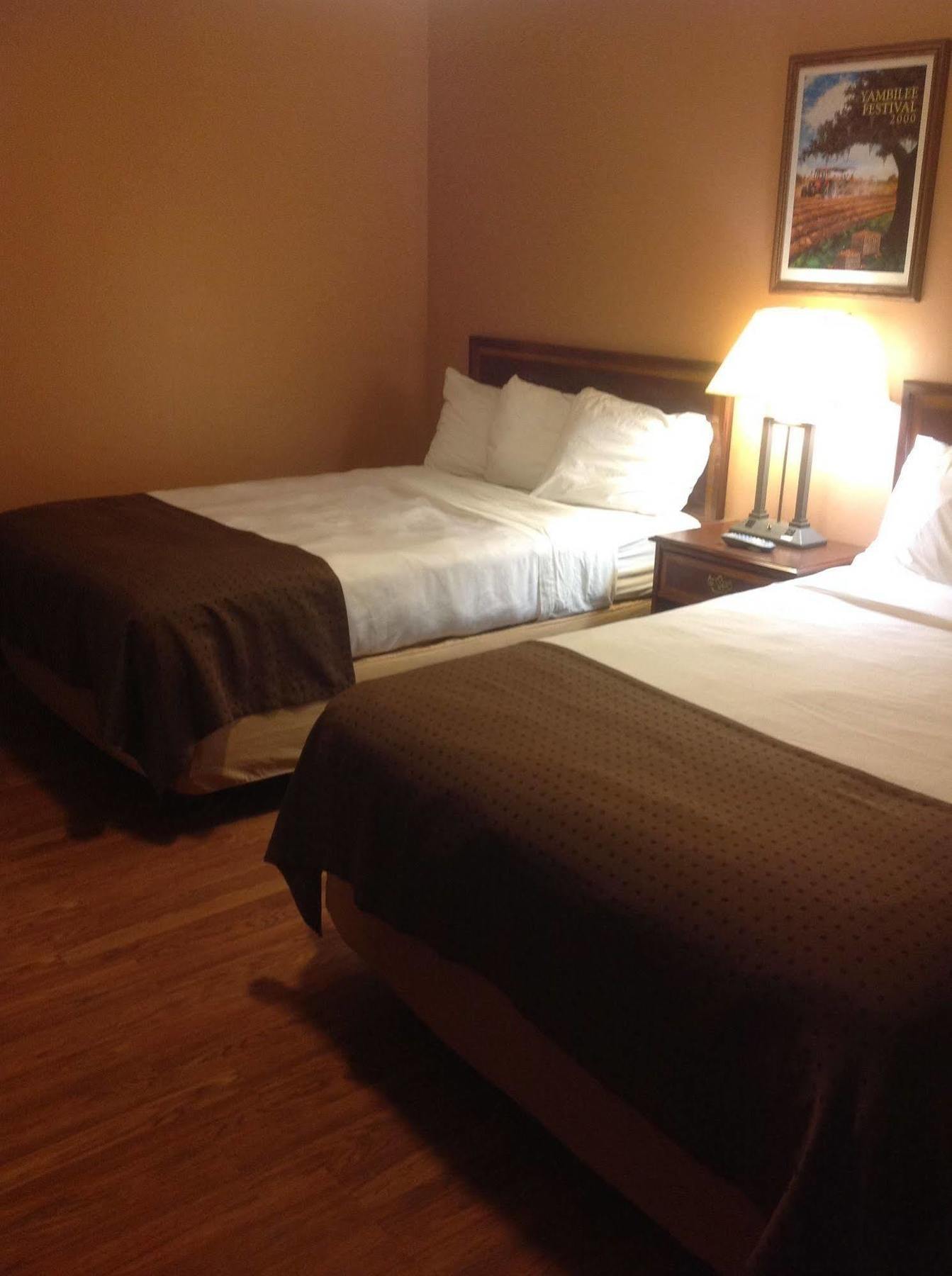 L'Acadie Inn & Rv Park Eunice Экстерьер фото